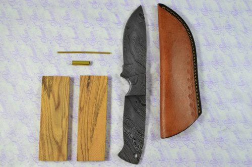 Kitchen Knife Making Kit Fantastic Damascus Steel Chef's Knife Rosewood  Scales Unbelievable Piece Pristine Leather Sheath 